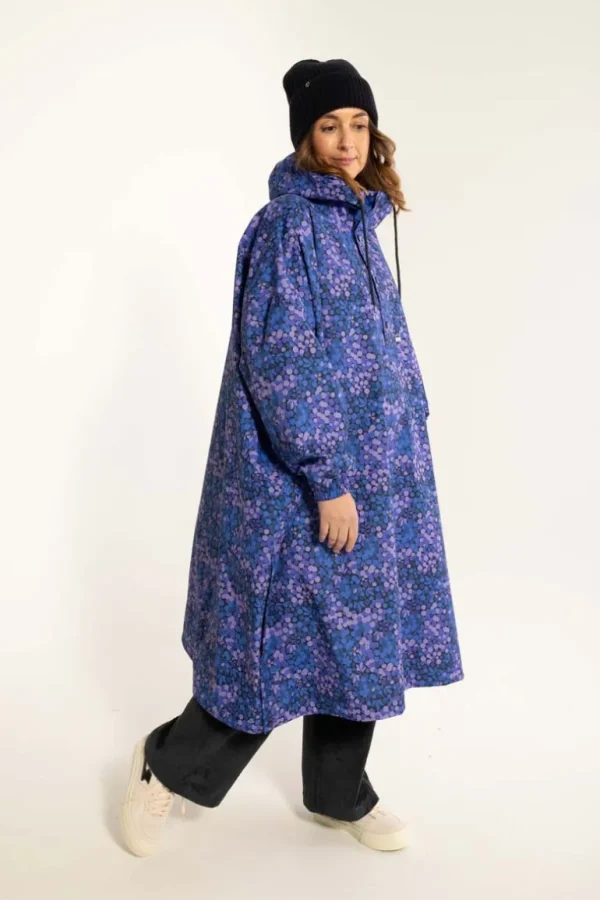 Danefæ Danedream Drops Rain Poncho Dark Navy BERRYGOOD | Dame Regnfrakker
