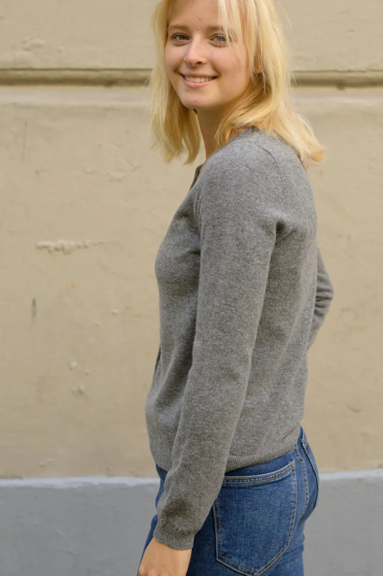 Danefæ ESS - Forget me not Merino Cardigan Heather Grey | Dame Cardigan | Strik