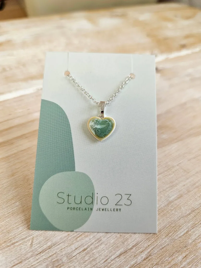 Danefæ Studio 23 Heart Pendant Pink | Dame Smykker