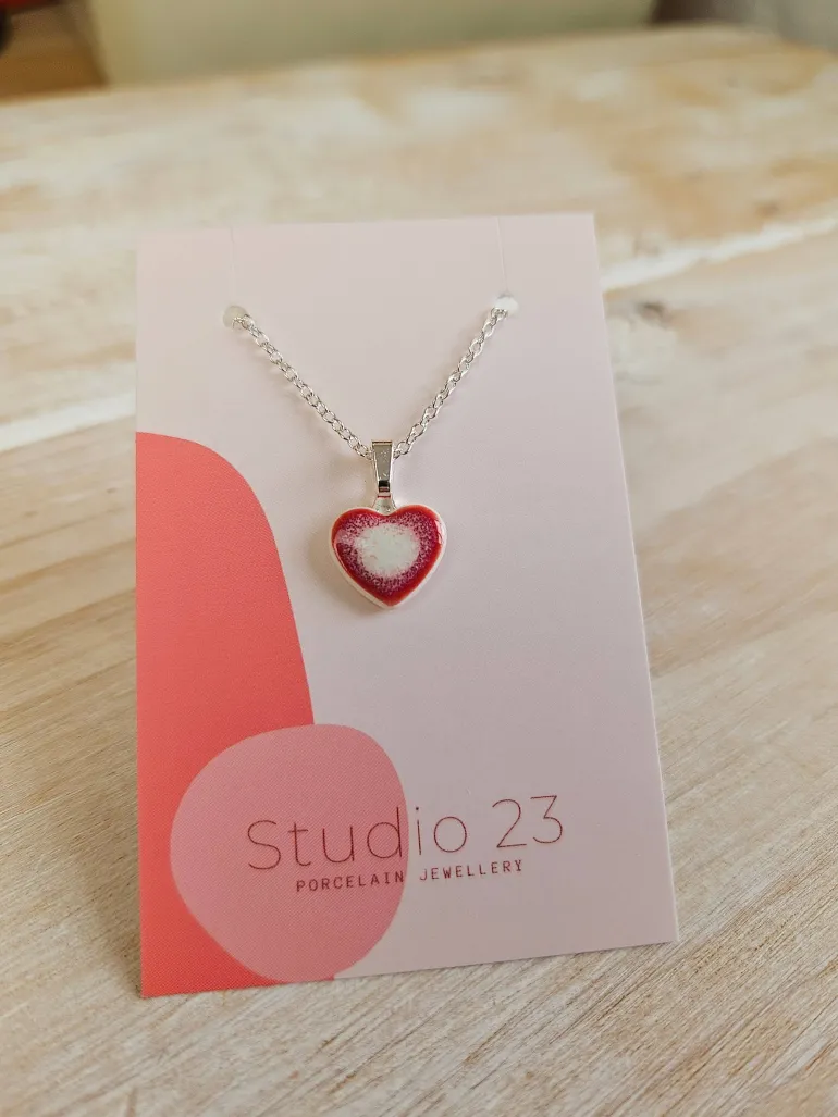 Danefæ Studio 23 Heart Pendant Pink | Dame Smykker